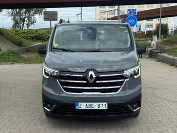 Renault Trafic 2022 photo 2