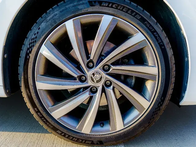 Skoda Octavia Combi 2022 photo 4