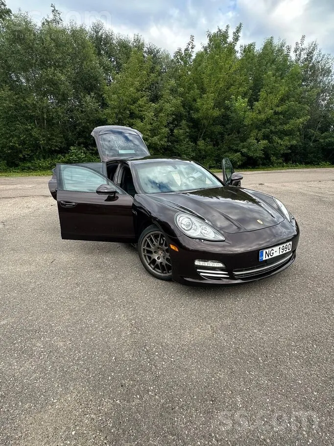 Porsche Panamera 2013 photo 2