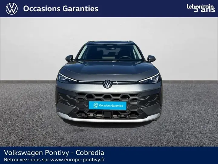Volkswagen T-Roc 2026 photo 2
