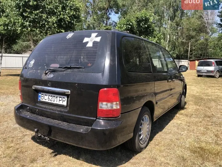 Kia Carnival 2003 photo 4