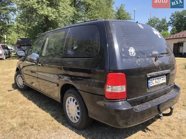 Kia Carnival 2003 photo 3