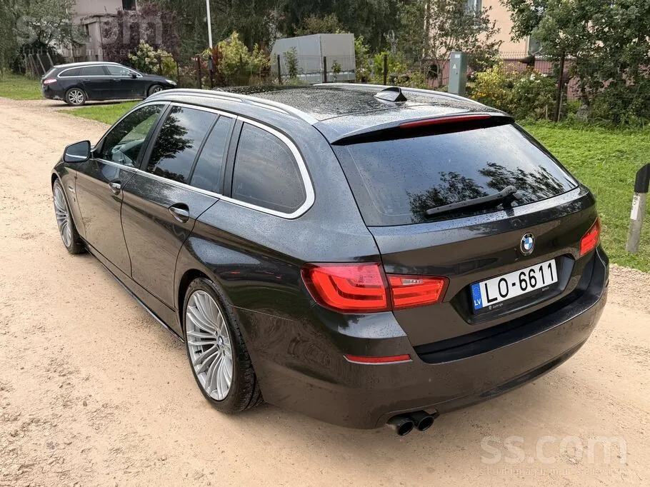 BMW 530 2011 photo 4