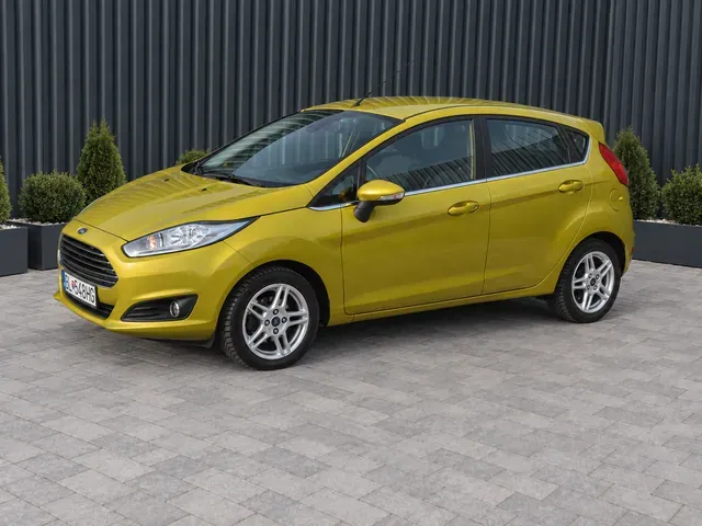 Ford Fiesta 2014 photo 2