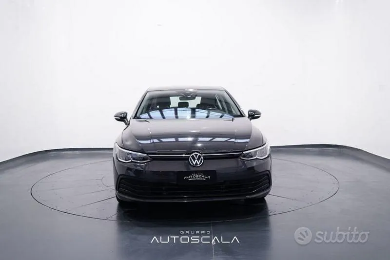 Volkswagen Golf 2022 photo 2