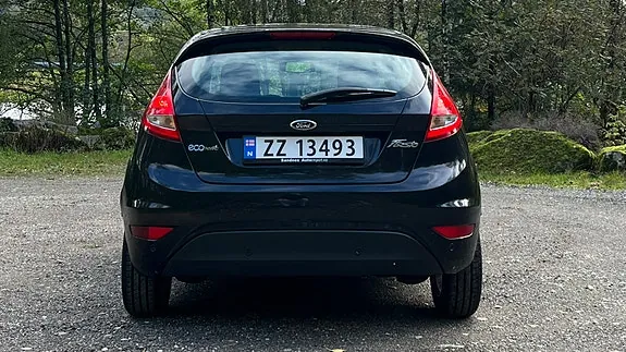 Ford Fiesta 2010 photo 5