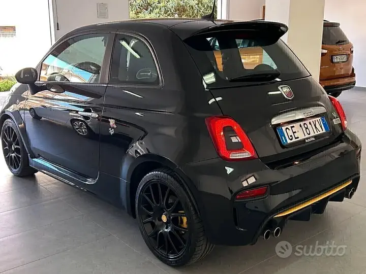 Abarth 595 2021 photo 2