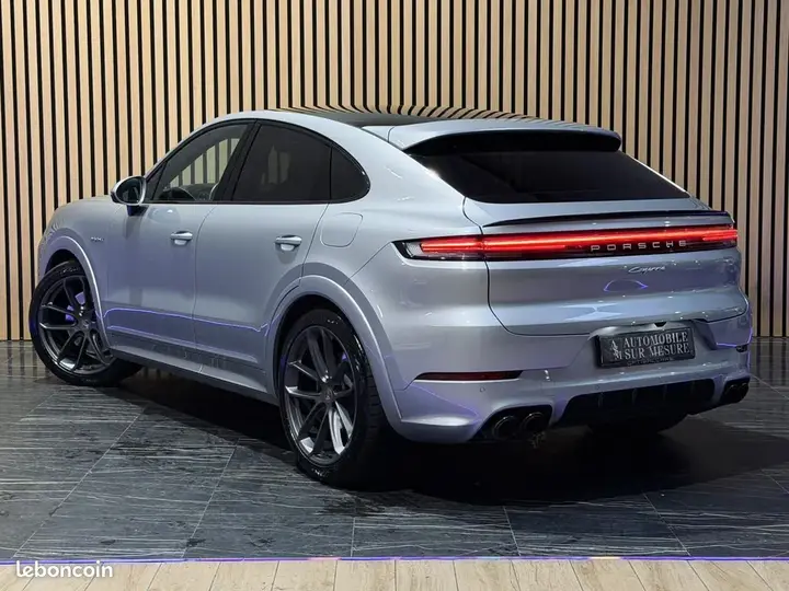 Porsche Cayenne 2024 photo 2