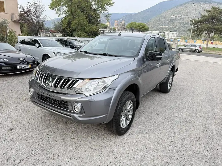 Mitsubishi L200