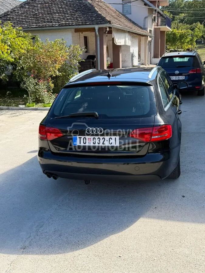 Audi A4 2009 photo 4