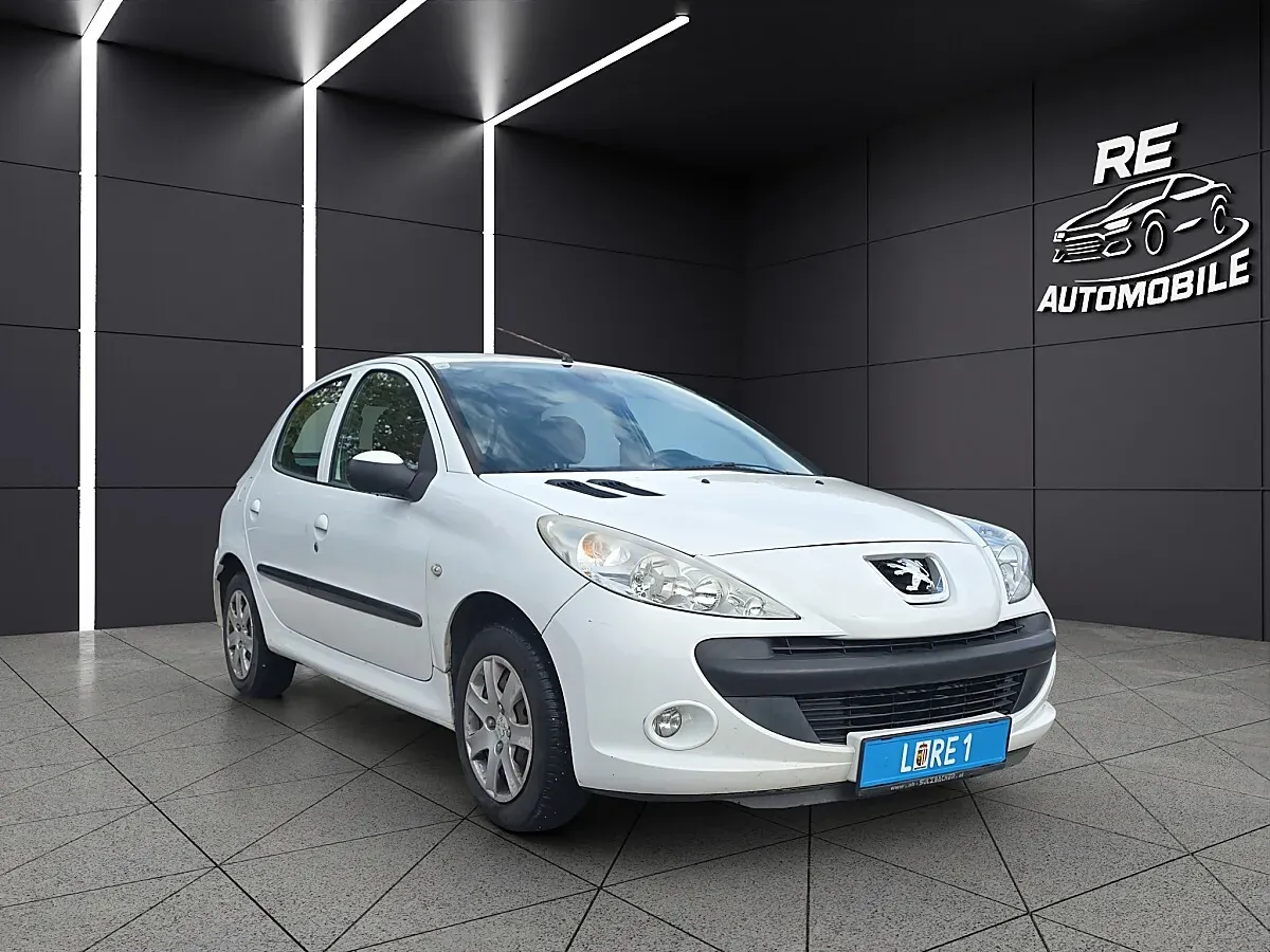 Peugeot 206 2010 photo 3