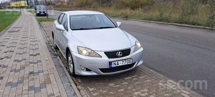 Lexus Is
