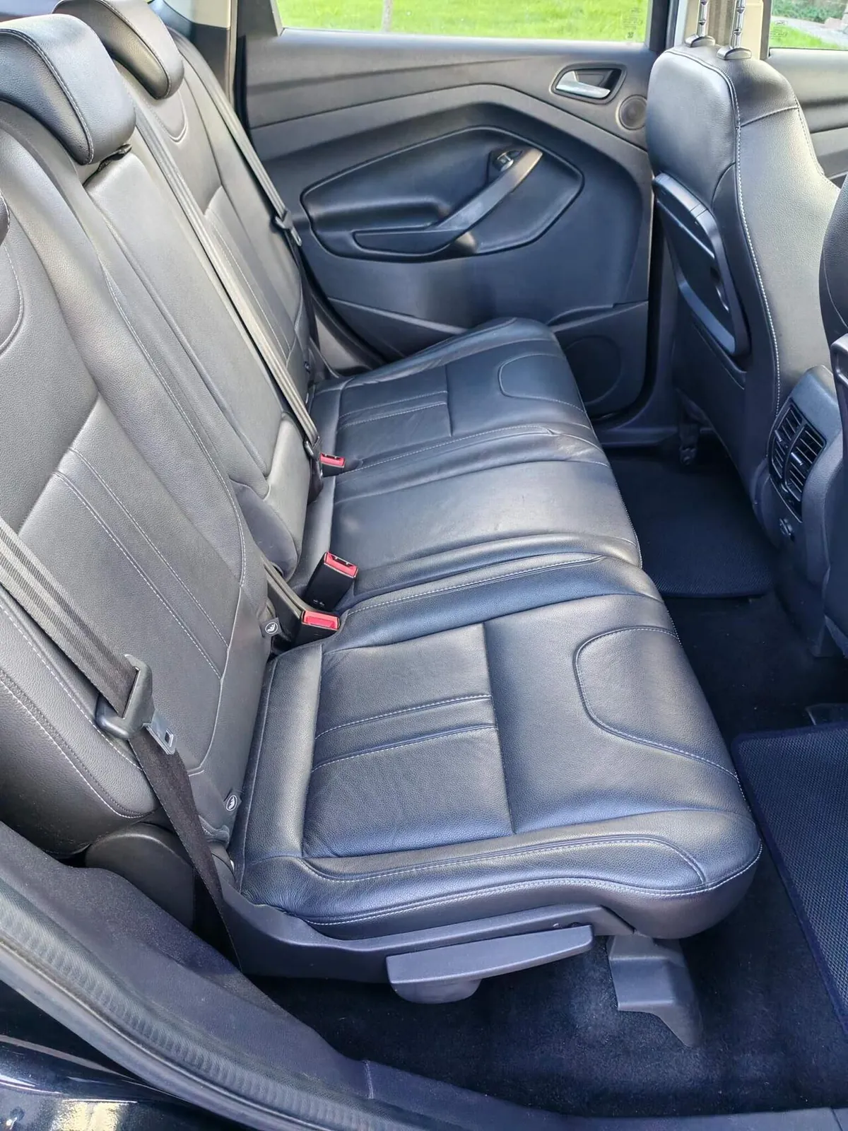 Ford Kuga 2013 photo 4