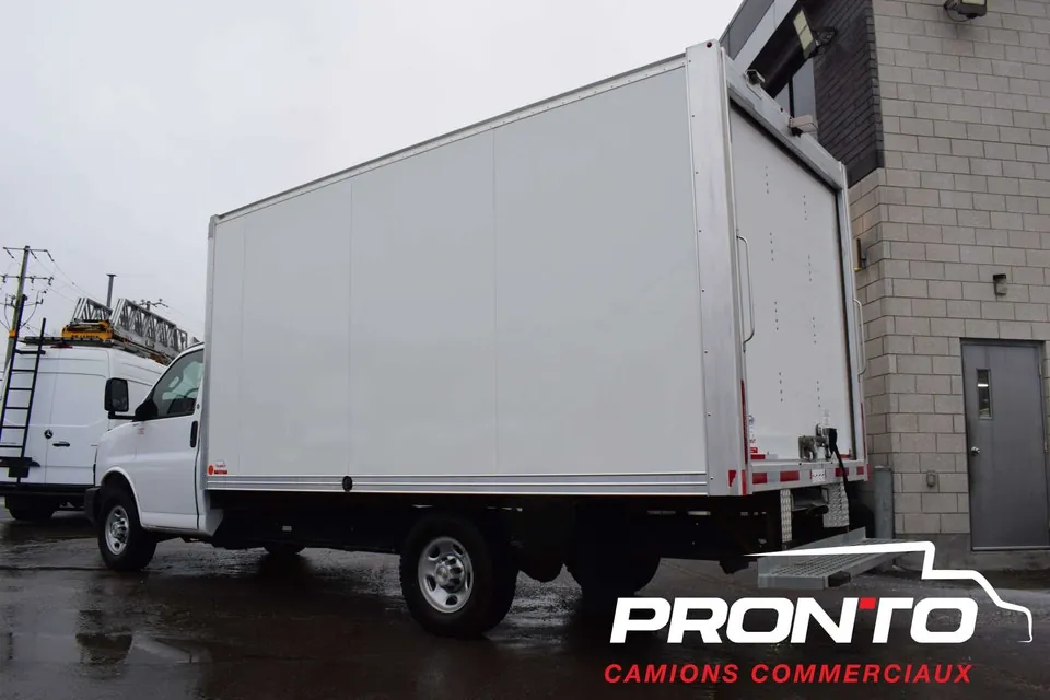 Chevrolet Express 2024 photo 4