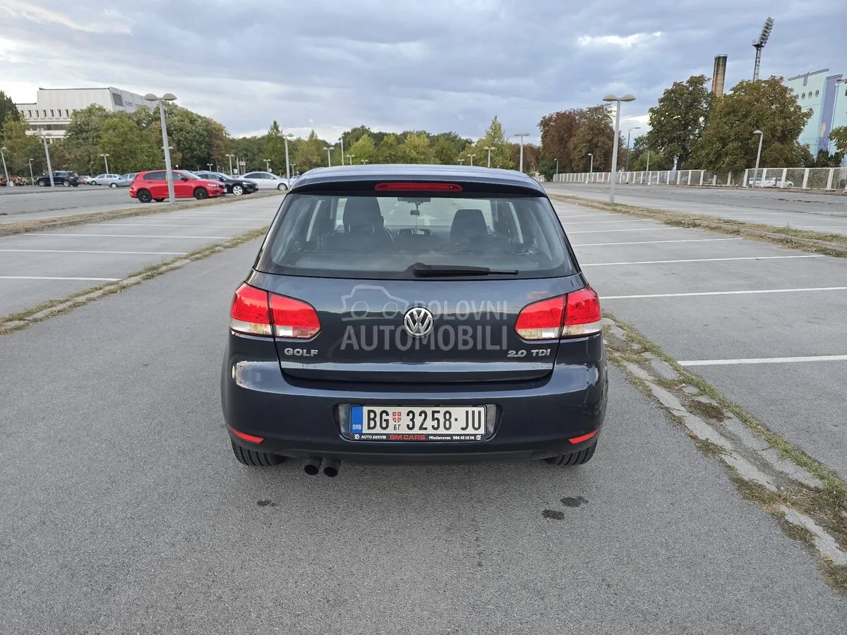 Volkswagen Golf 2010 photo 4
