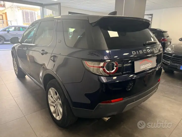 Land Rover Discovery Sport 2018 photo 4