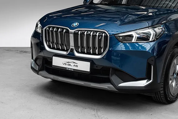 BMW Ix1 2023 photo 3
