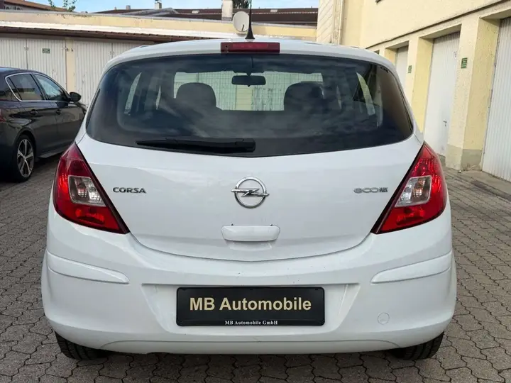 Opel Corsa D 2011 photo 5
