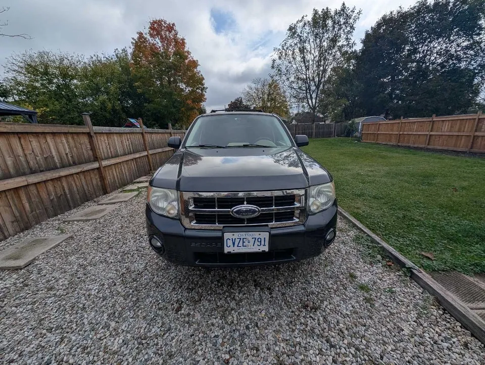 Ford Escape 2008 photo 3