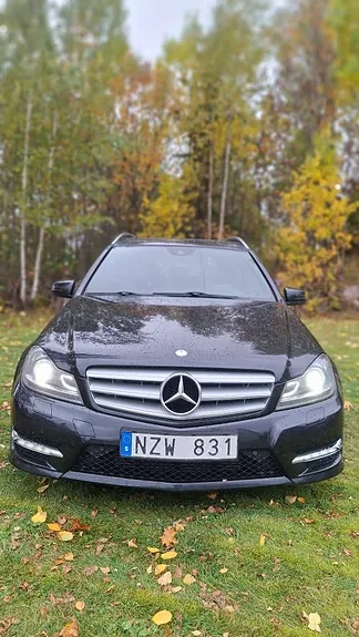 Mercedes-Benz C220