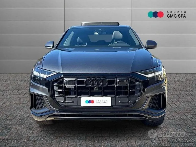 Audi Q8 2022 photo 2