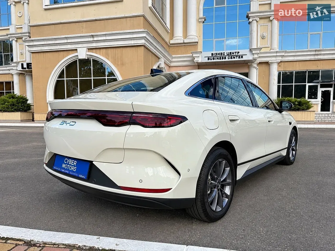 BYD Qin L 2025 photo 4