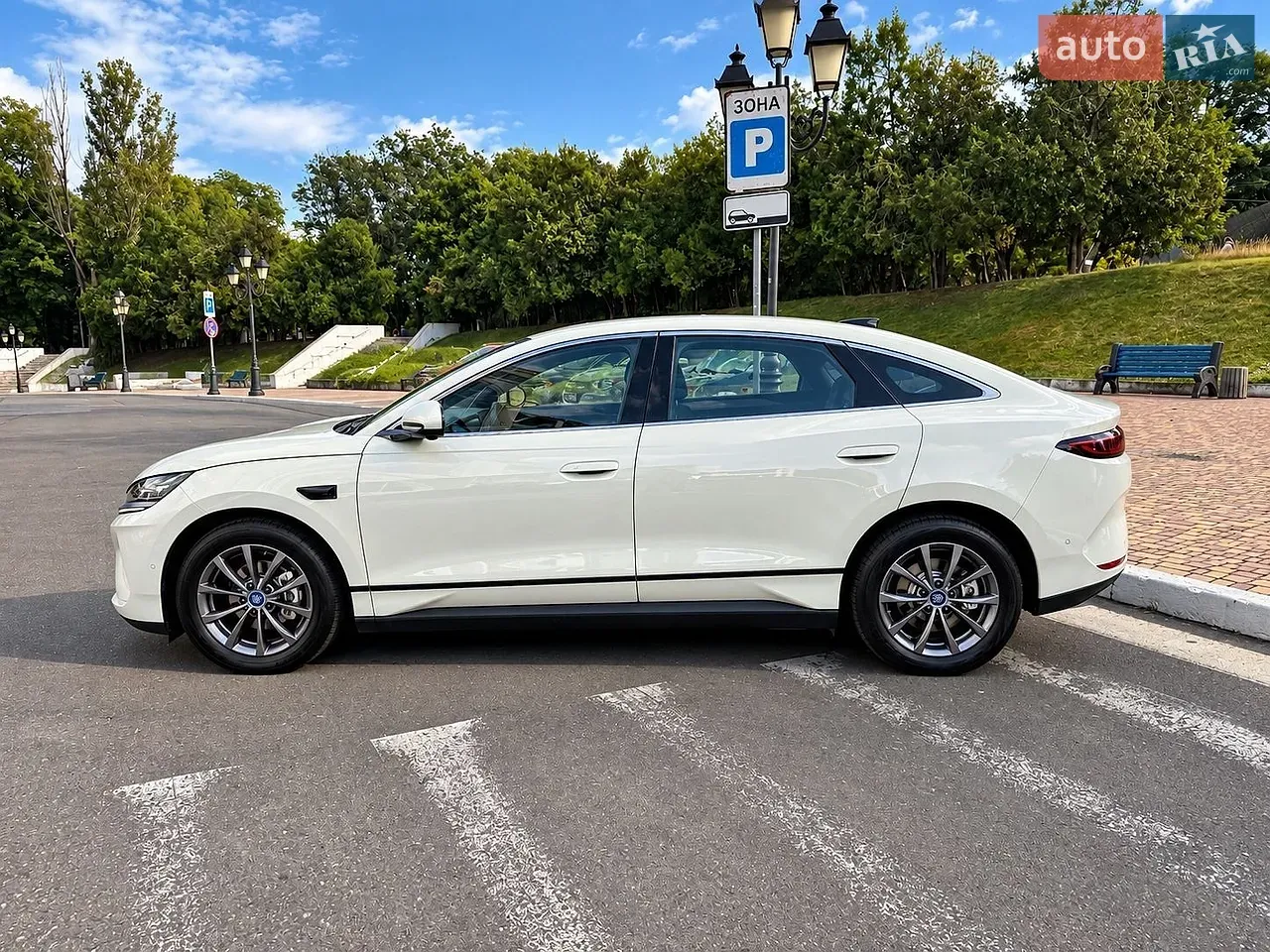 BYD Qin L 2025 photo 2