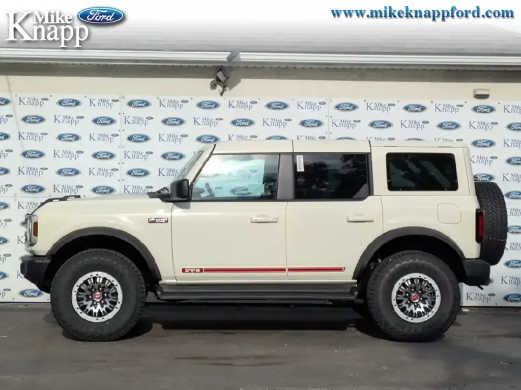 Ford Bronco 2026 photo 2