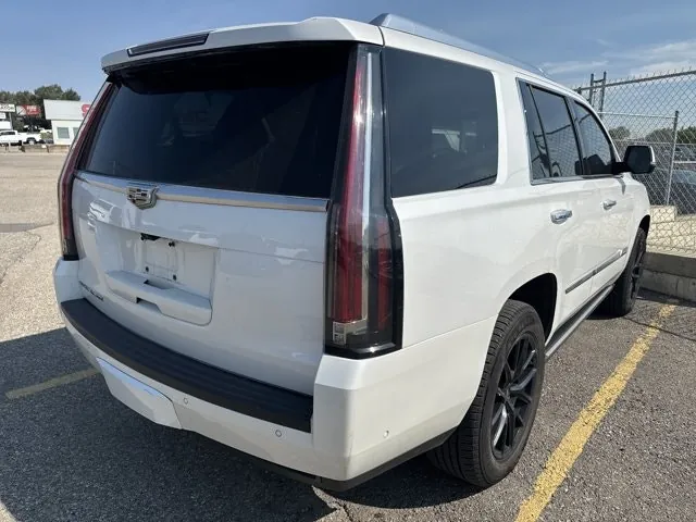 Cadillac Escalade 2017 photo 2