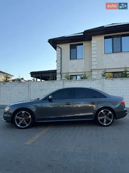 Audi A4 2014 photo 3