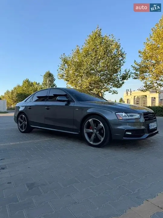 Audi A4 2014 photo 5