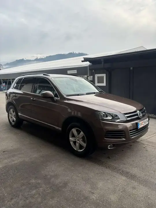 Volkswagen Touareg 2012 photo 3