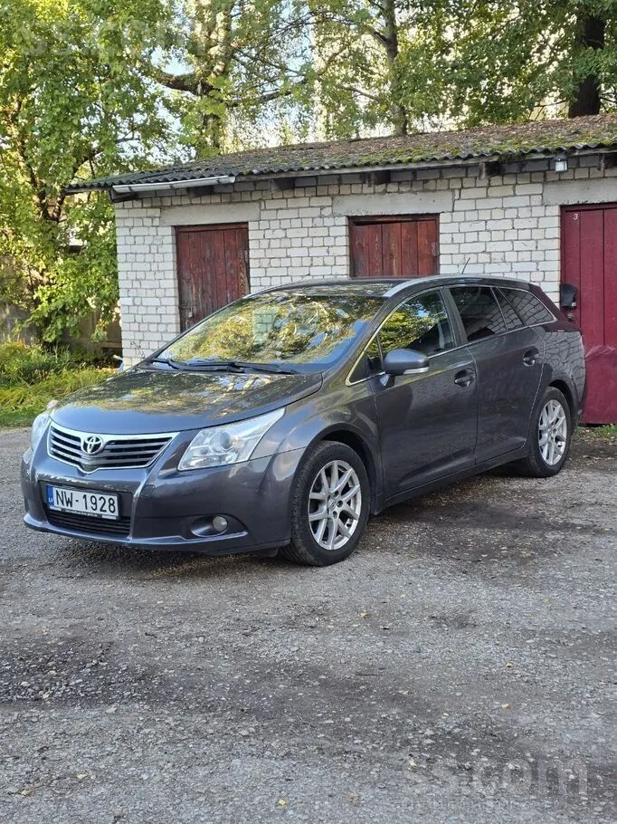 Toyota Avensis 2009 photo 2