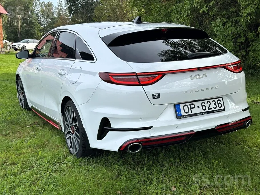 Kia Proceed Gt 2024 photo 2
