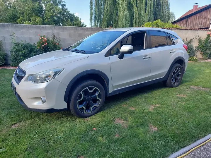 Subaru Xv 2014 photo 3