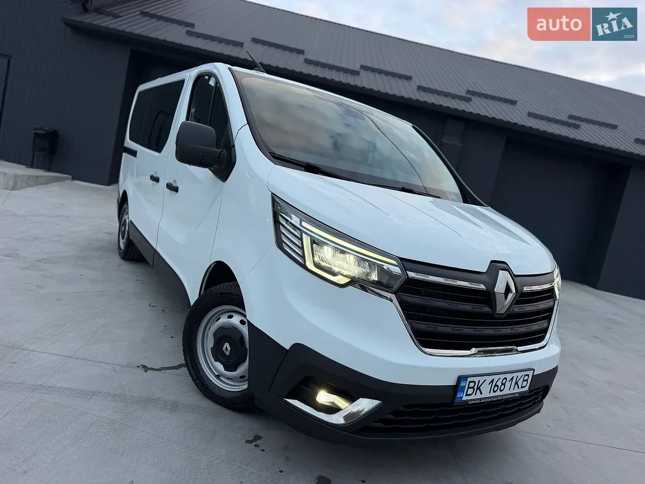 Renault Trafic 2022 photo 5