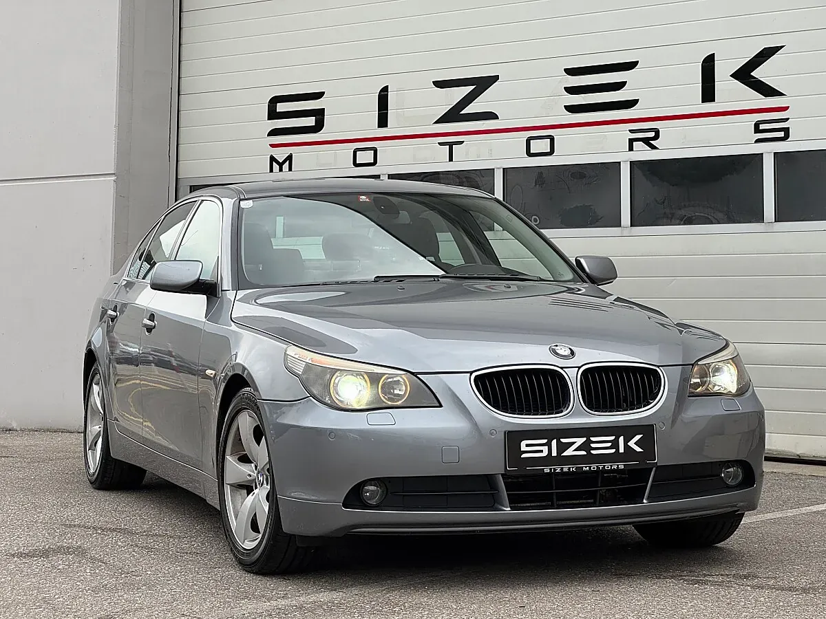 BMW 5 Series 2005 photo 2