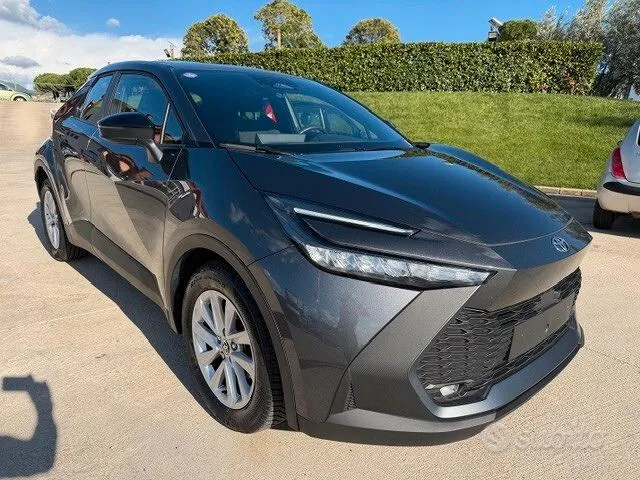 Toyota C-Hr 2025 photo 2