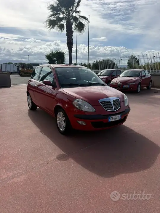 Lancia Ypsilon 2004 photo 2