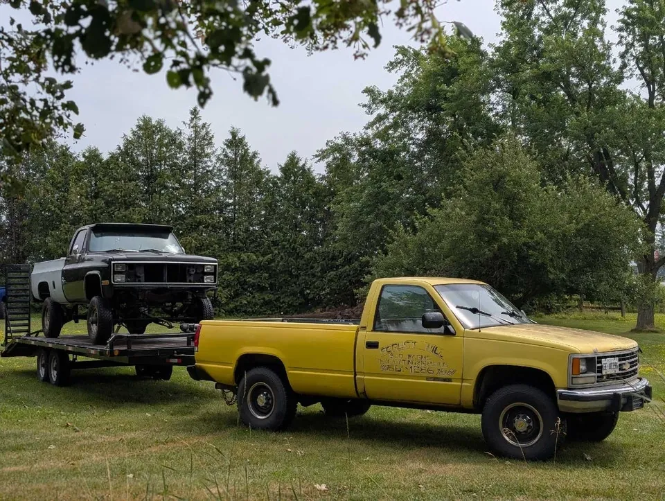 Chevrolet C/K Pickup 1500 1990 photo 2