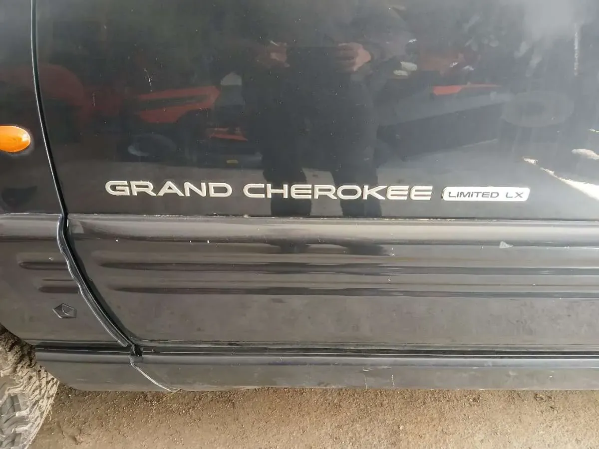 Jeep Grand Cherokee 1998 photo 3