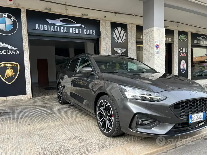 Ford Focus 2020 photo 2