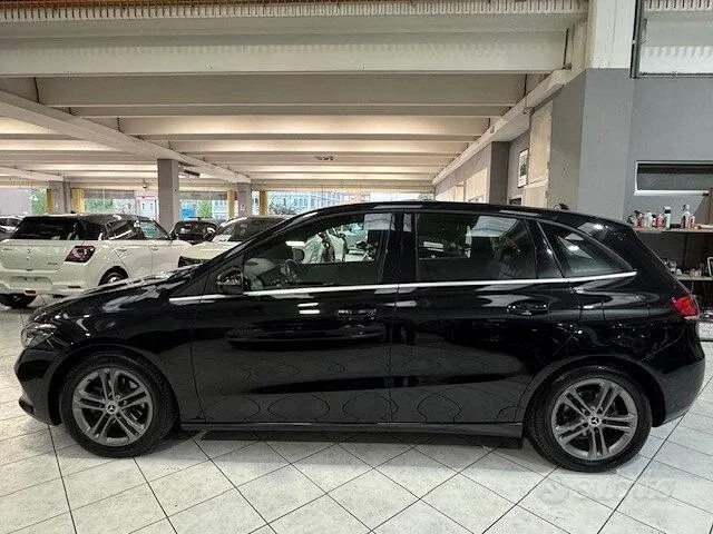 Mercedes-Benz B 180 2019 photo 2