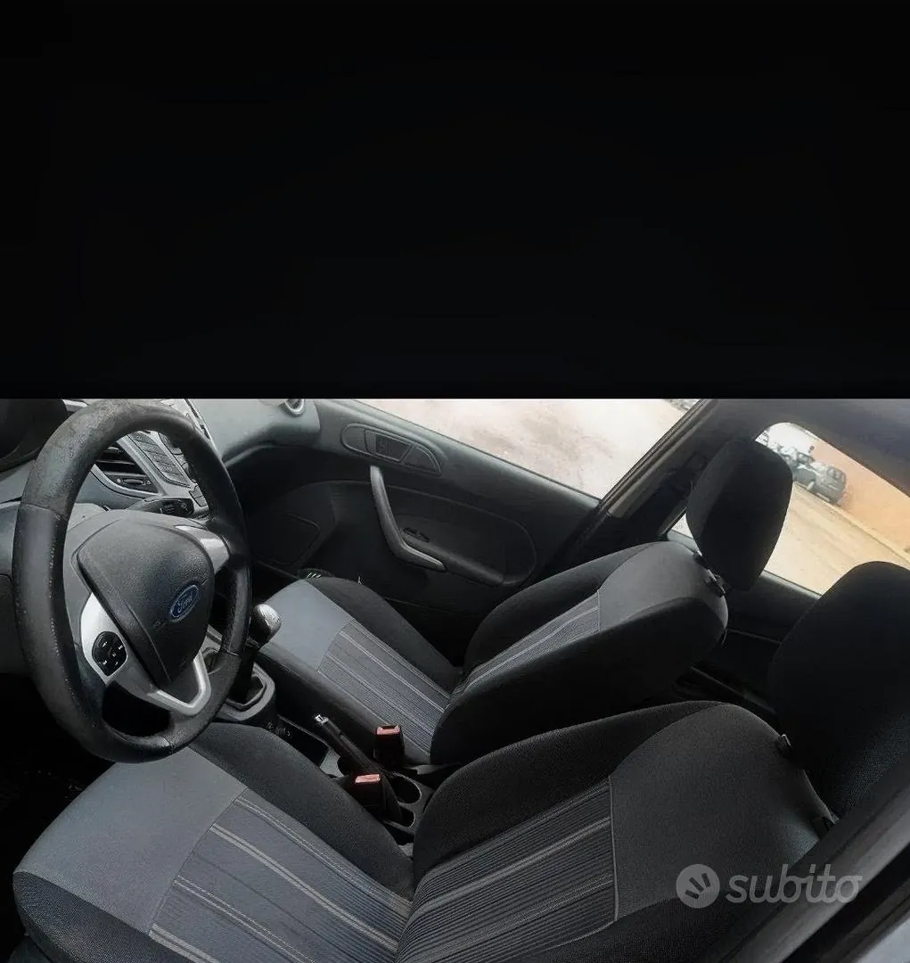 Ford Fiesta 2009 photo 2