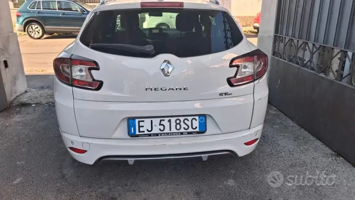 Renault Megane 2011 photo 4