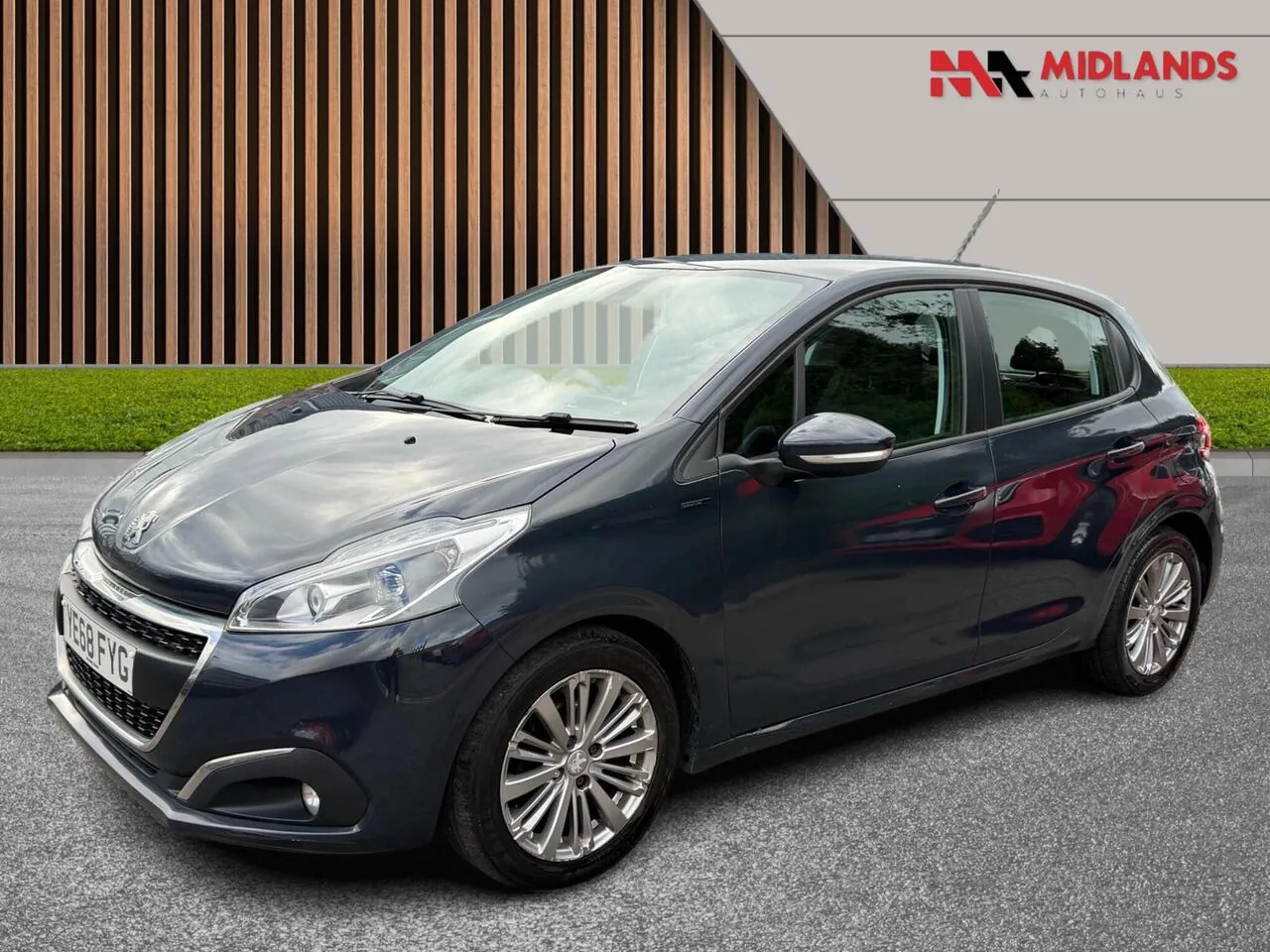 Peugeot 208 2018 photo 4