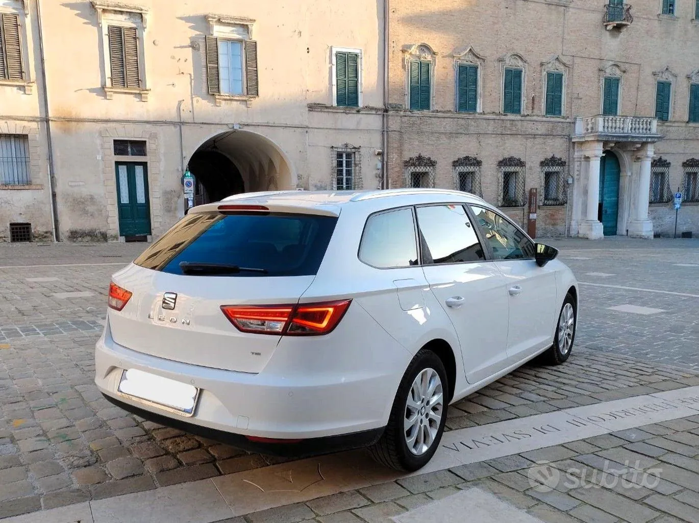 Seat Leon 2014 photo 3