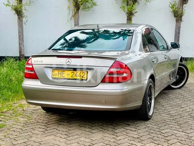 Mercedes-Benz E240 2002 photo 3