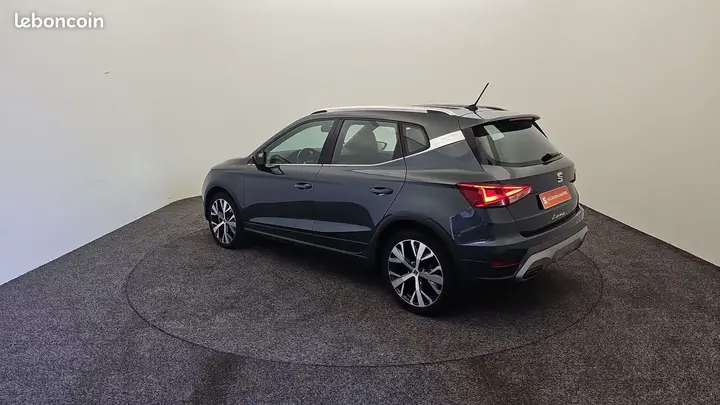 Seat Arona 2023 photo 3