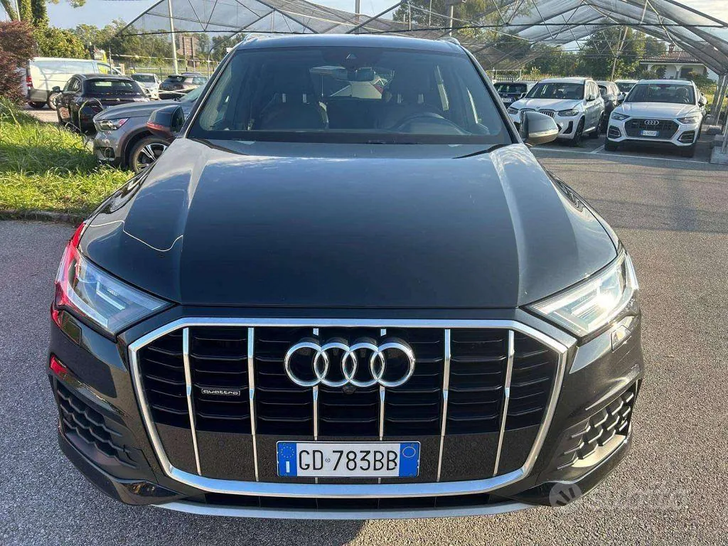 Audi Q7 2020 photo 2